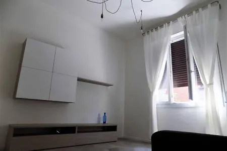 Turati 52 * Bologna