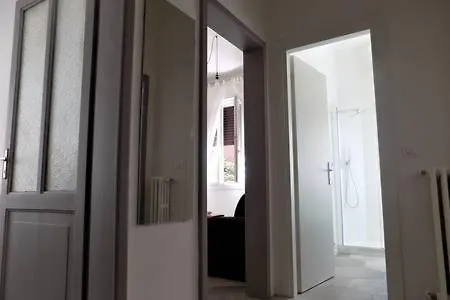 Lägenhet Turati 52 *